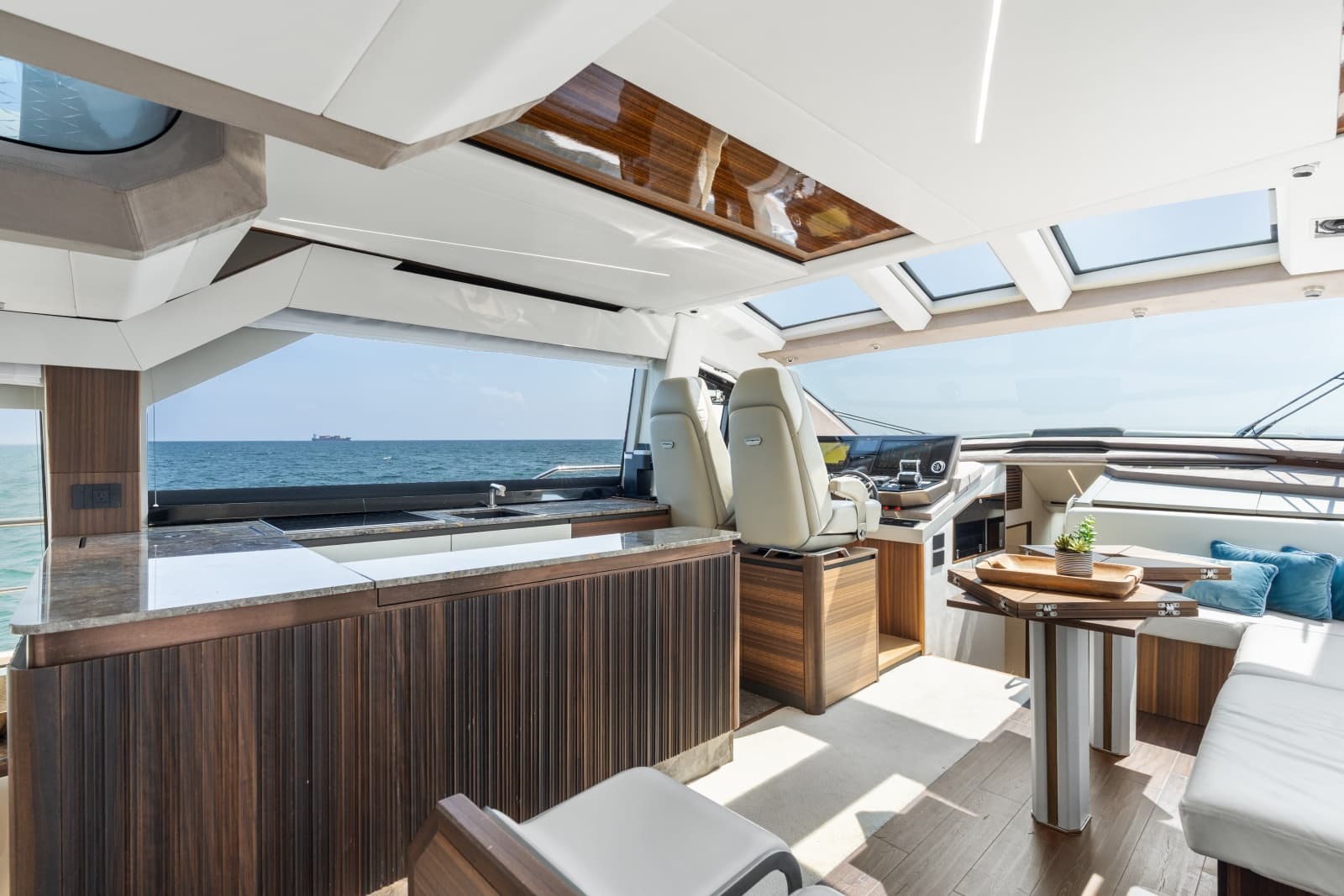 2023 Aicon 66 Vivere