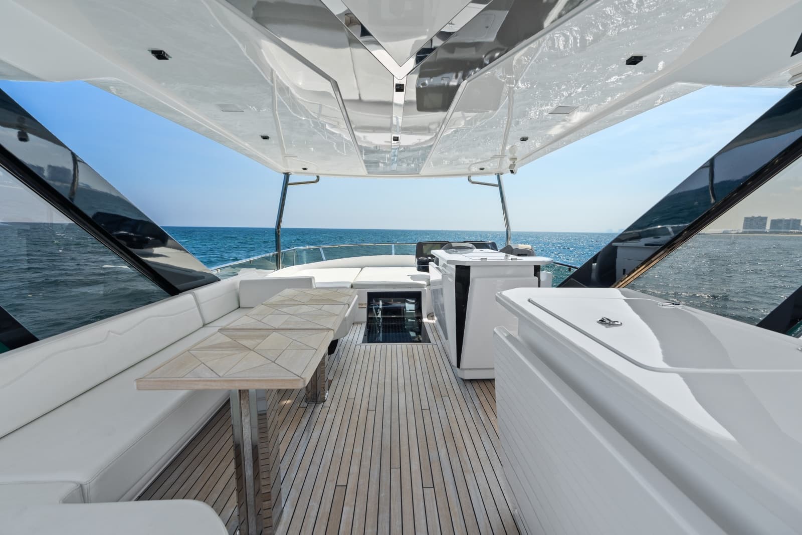 2023 Aicon 66 Vivere