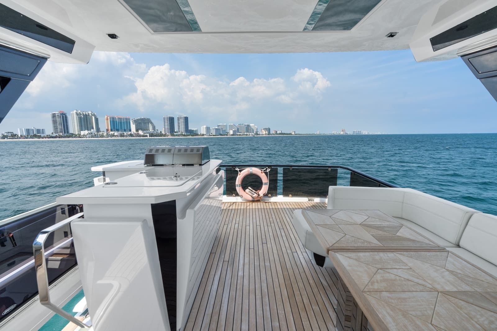 2023 Aicon 66 Vivere