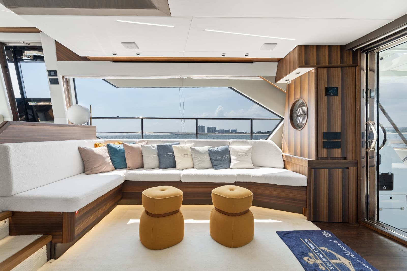 2023 Aicon 66 Vivere