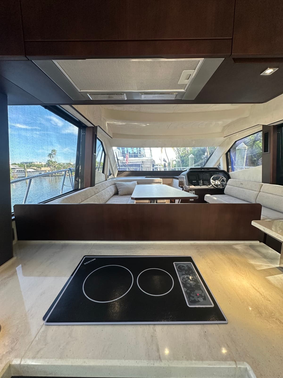 2021 Galeon 500 FLY