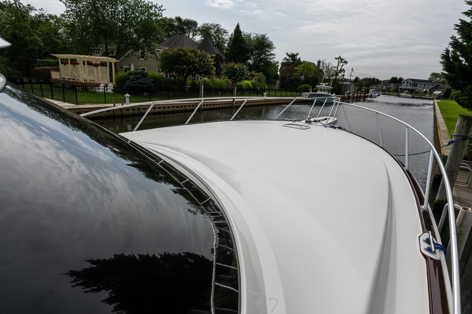 2022 Viking 48 Convertible