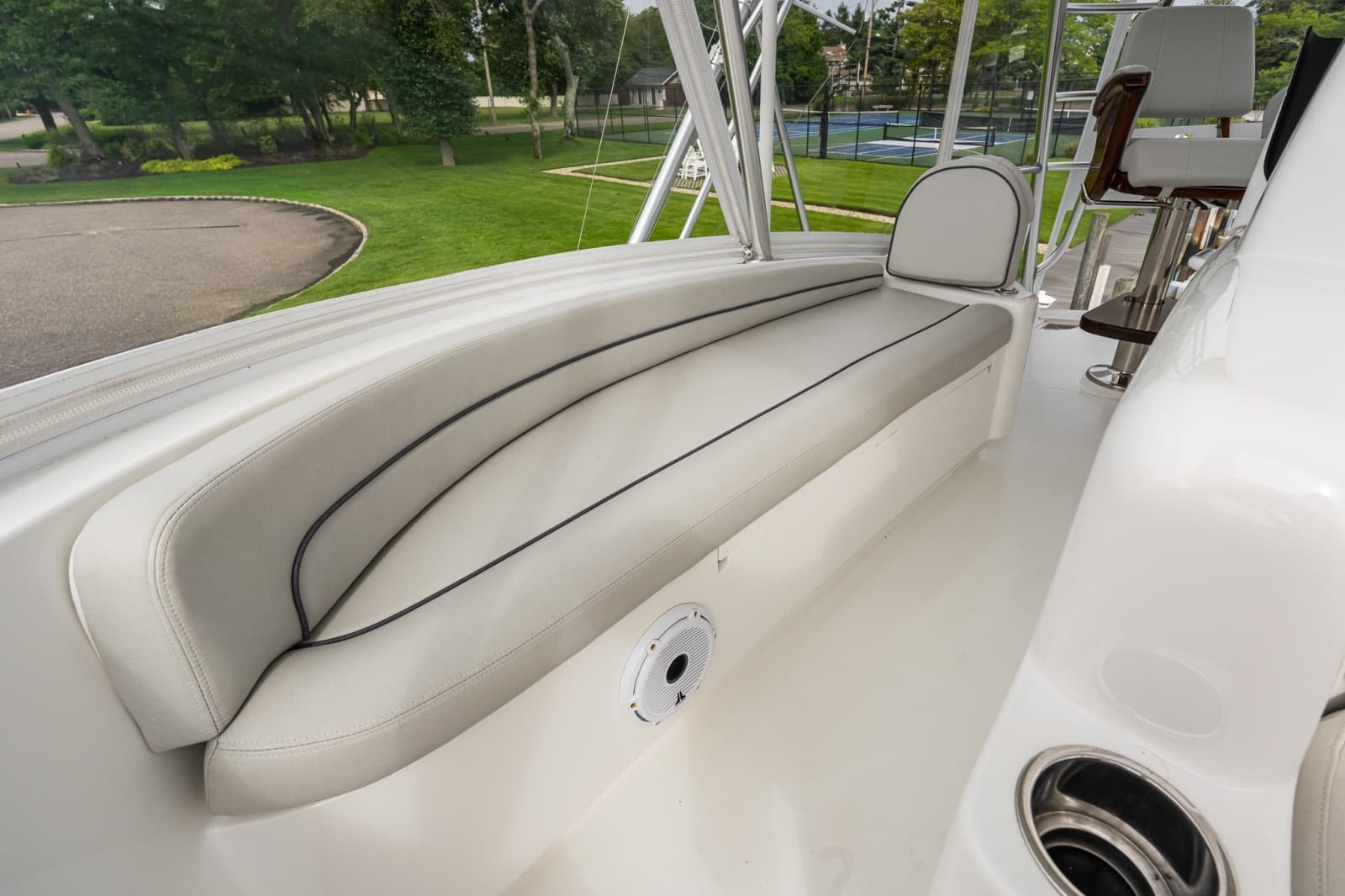 2022 Viking 48 Convertible