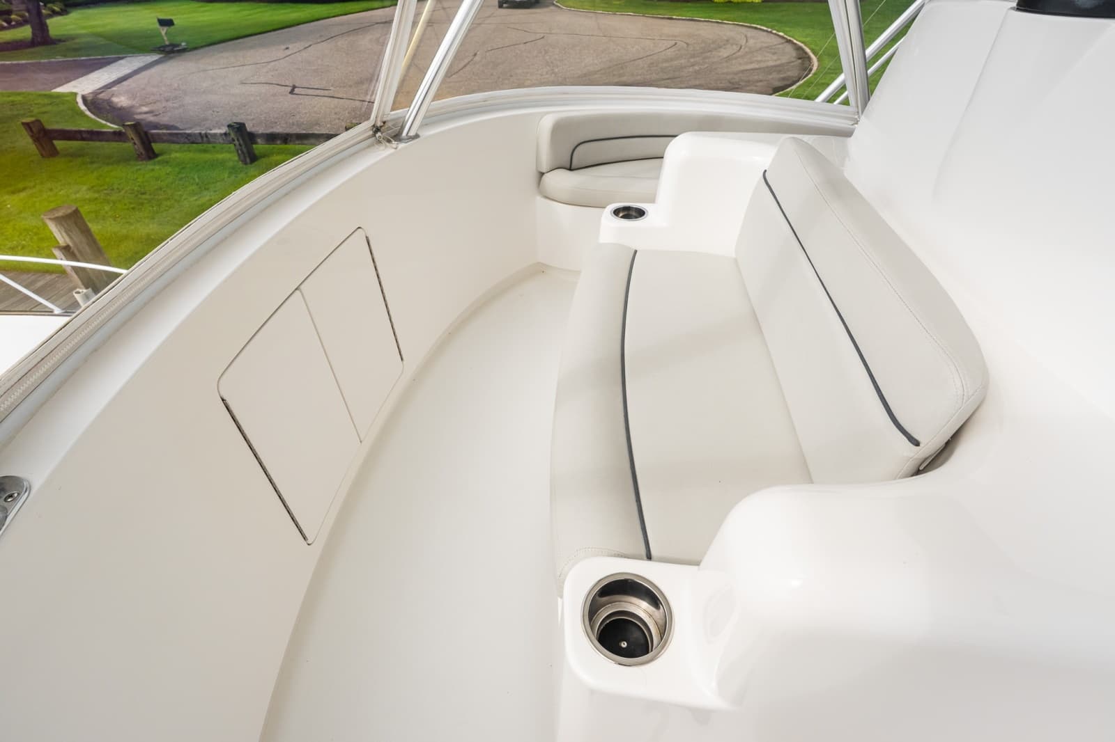 2022 Viking 48 Convertible