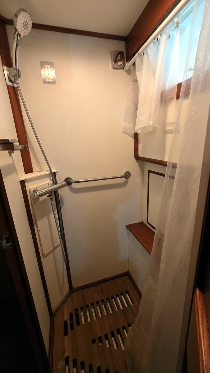 Owners Ensuite Head Shower