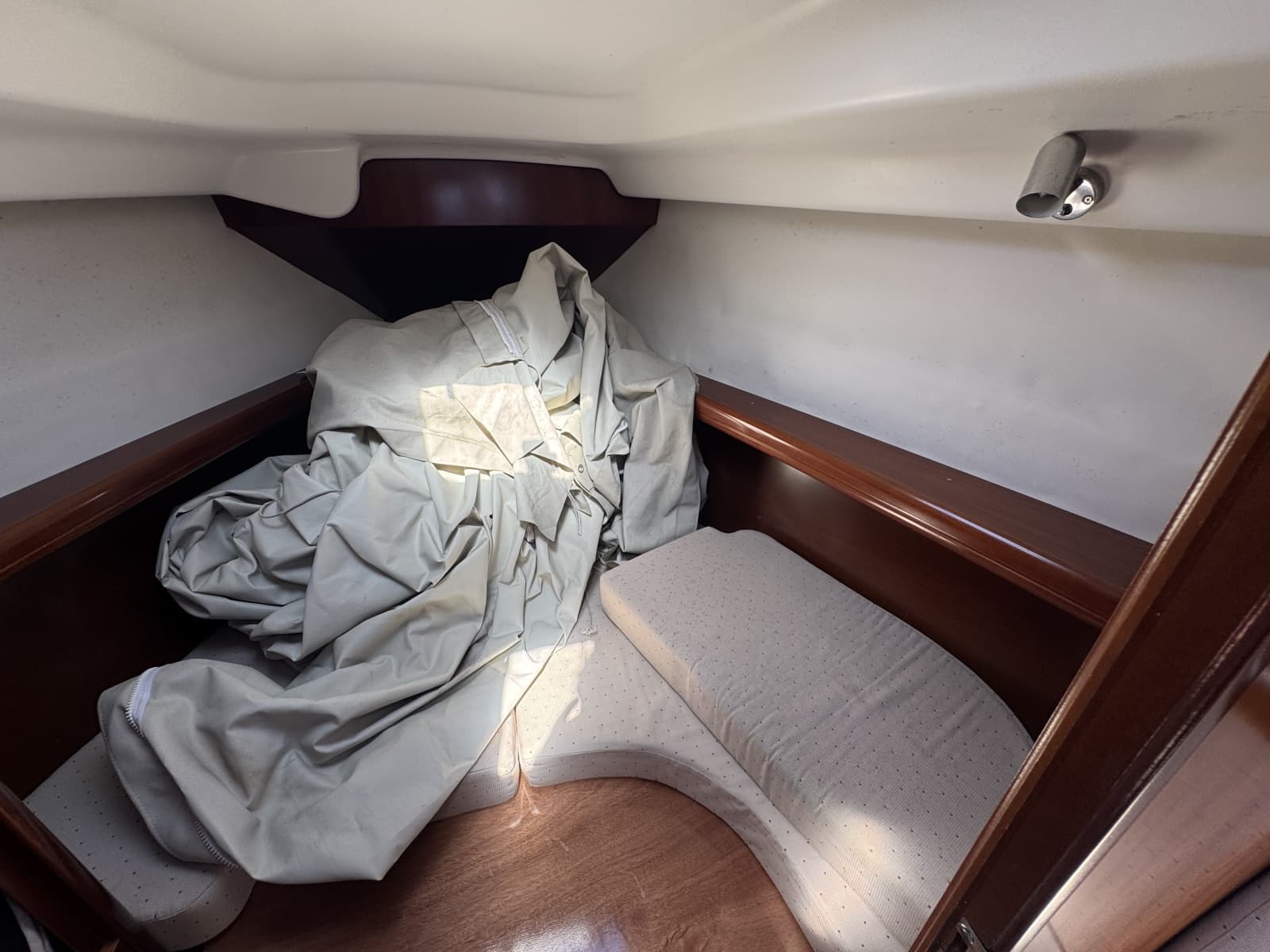 2004 Beneteau 