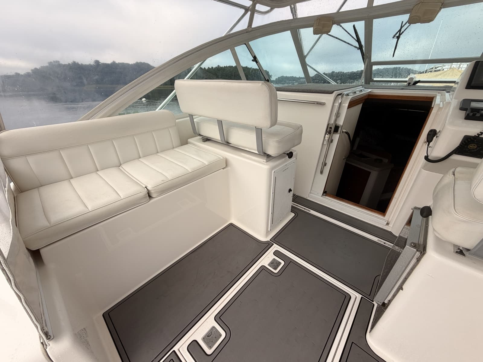 2003 Cabo 35 Express