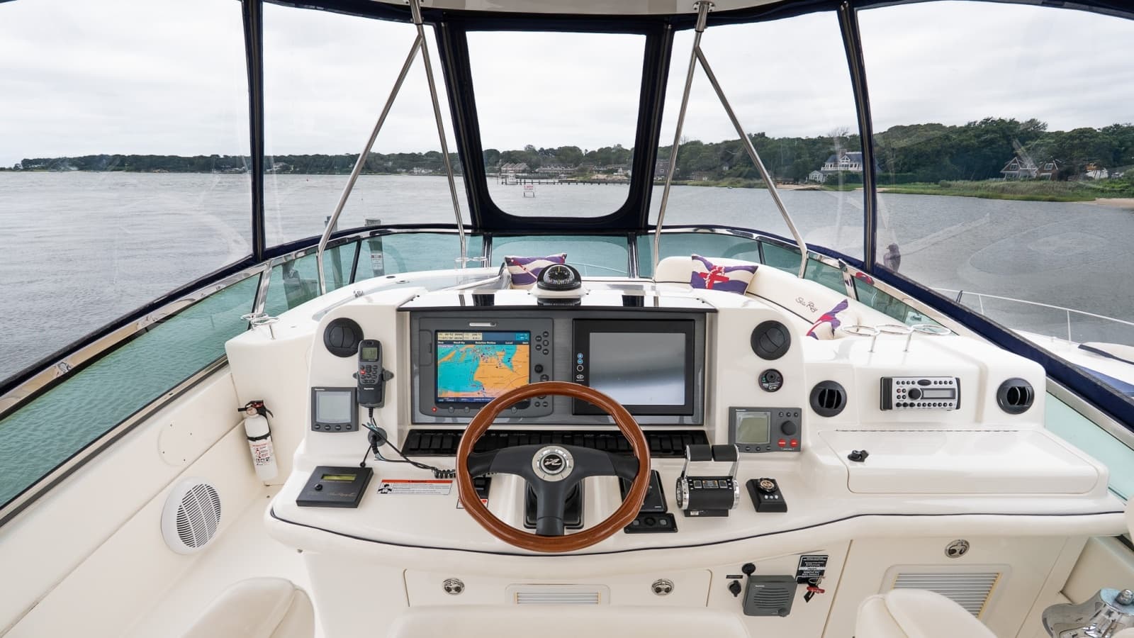 2006 Sea Ray 52 Sedan Bridge