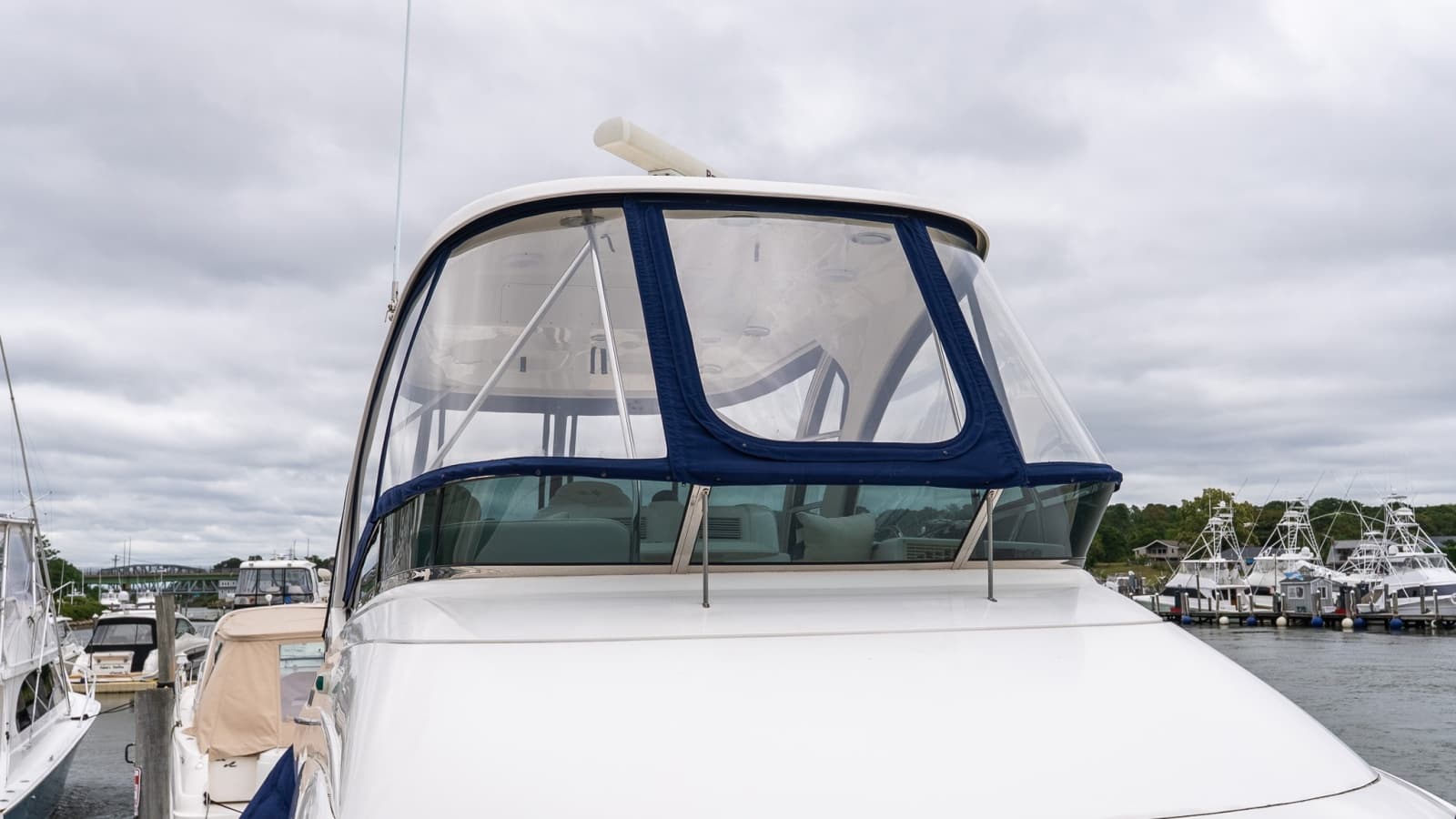 2006 Sea Ray 52 Sedan Bridge
