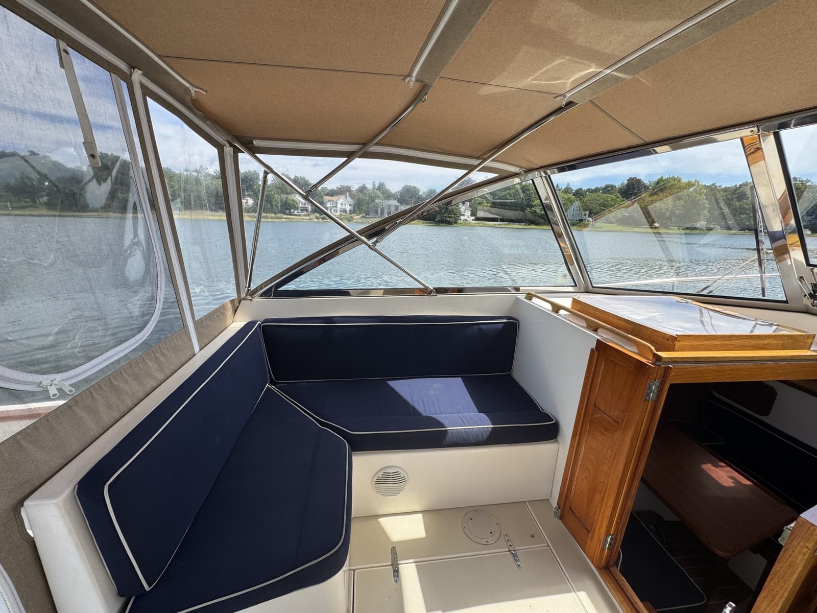2001 Bruckmann 29.9 Bluestar