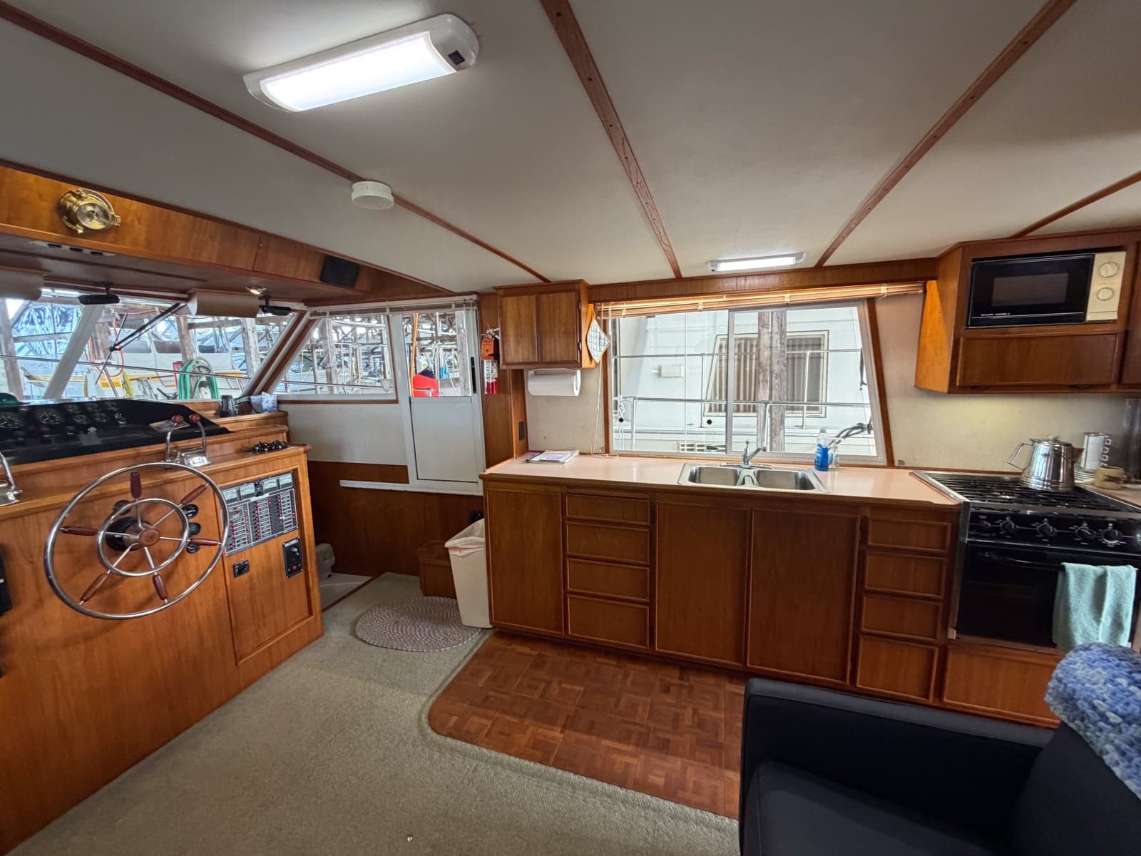 1990 Cruise-A-Home Corsair 4200