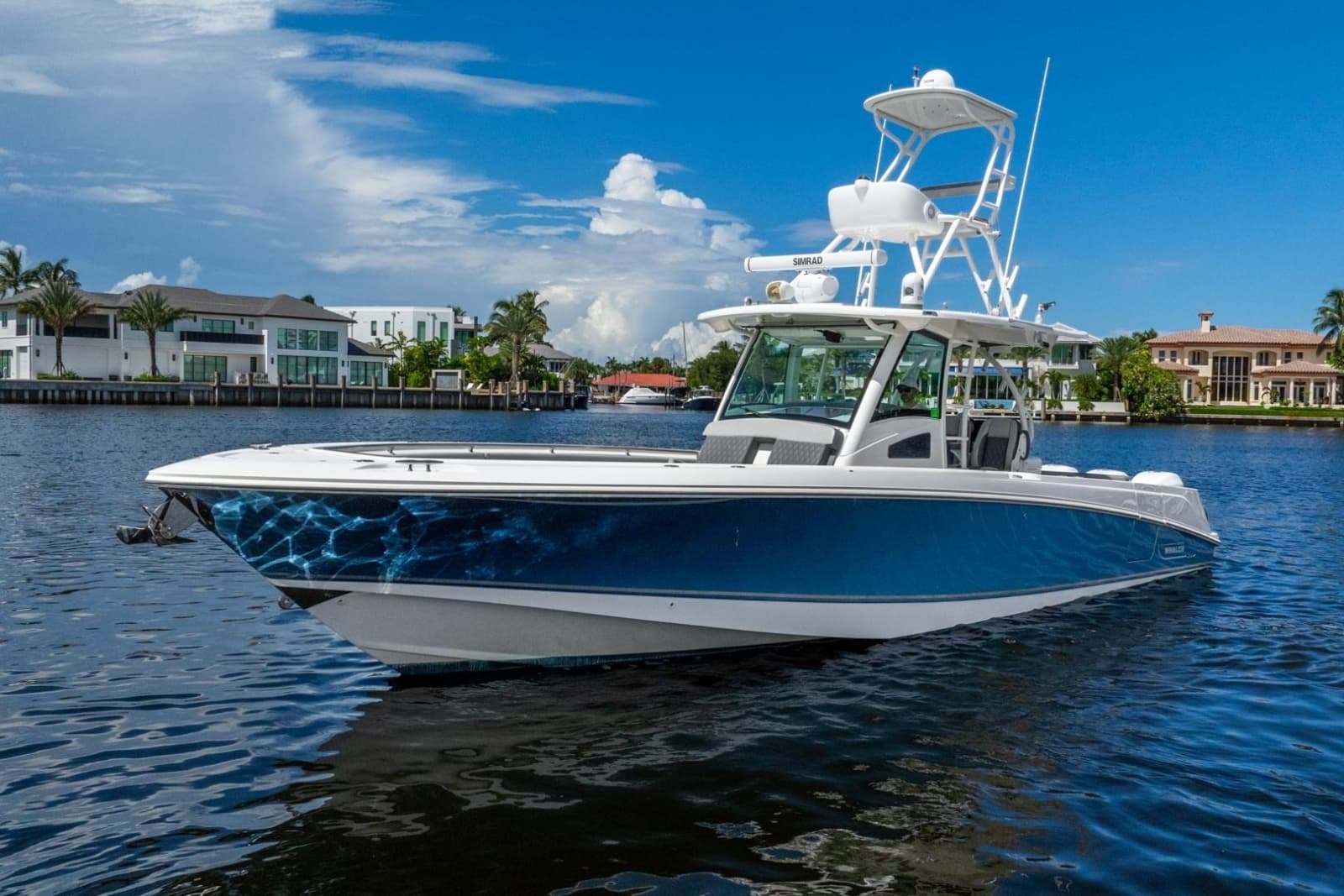 2011 Boston Whaler 