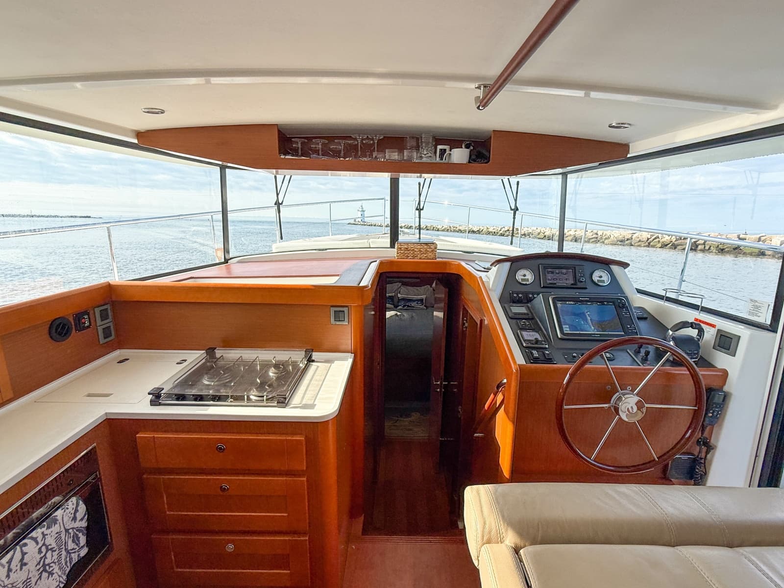 2015 Beneteau Swift Trawler 44