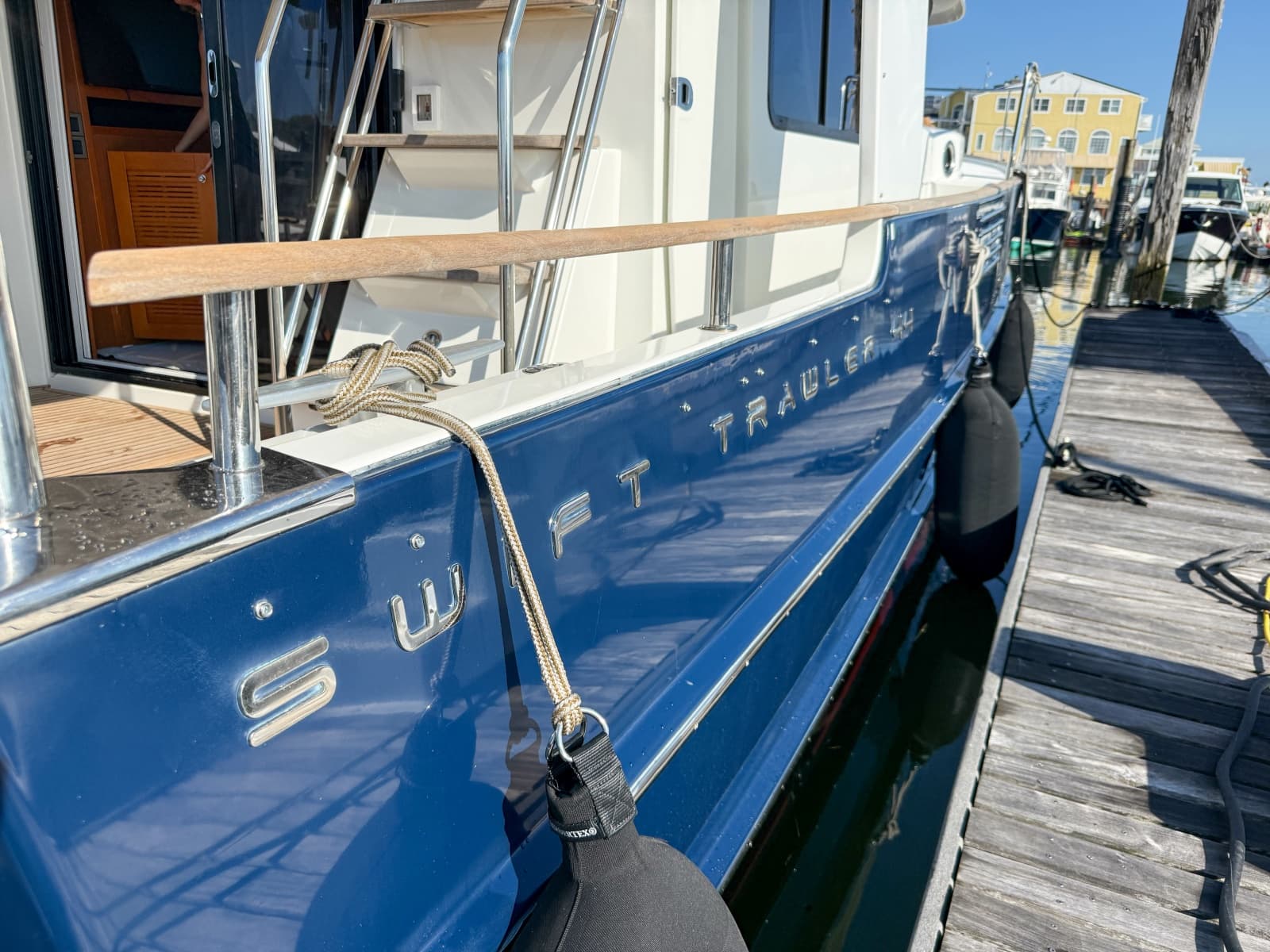 2015 Beneteau Swift Trawler 44