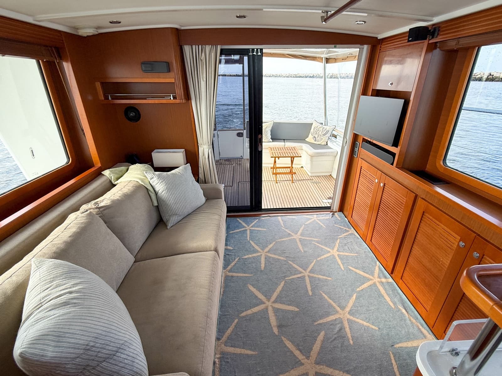 2015 Beneteau Swift Trawler 44