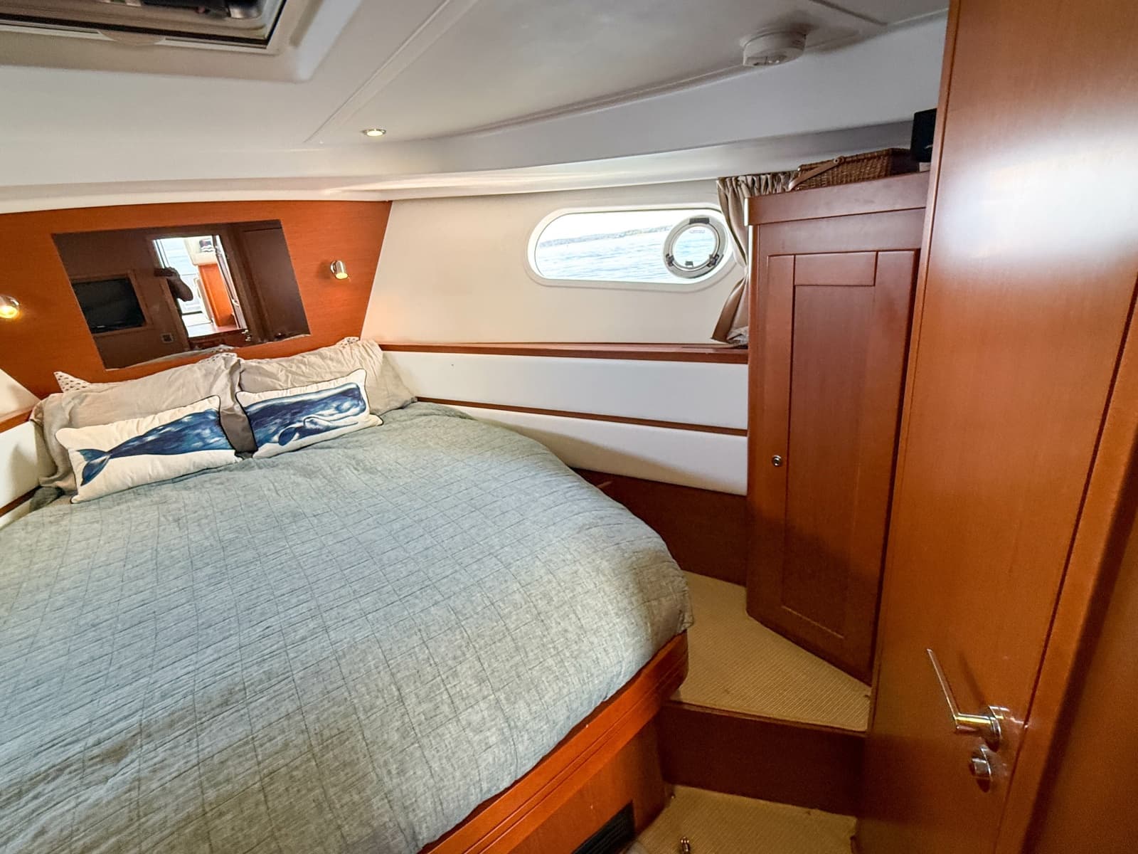 2015 Beneteau Swift Trawler 44