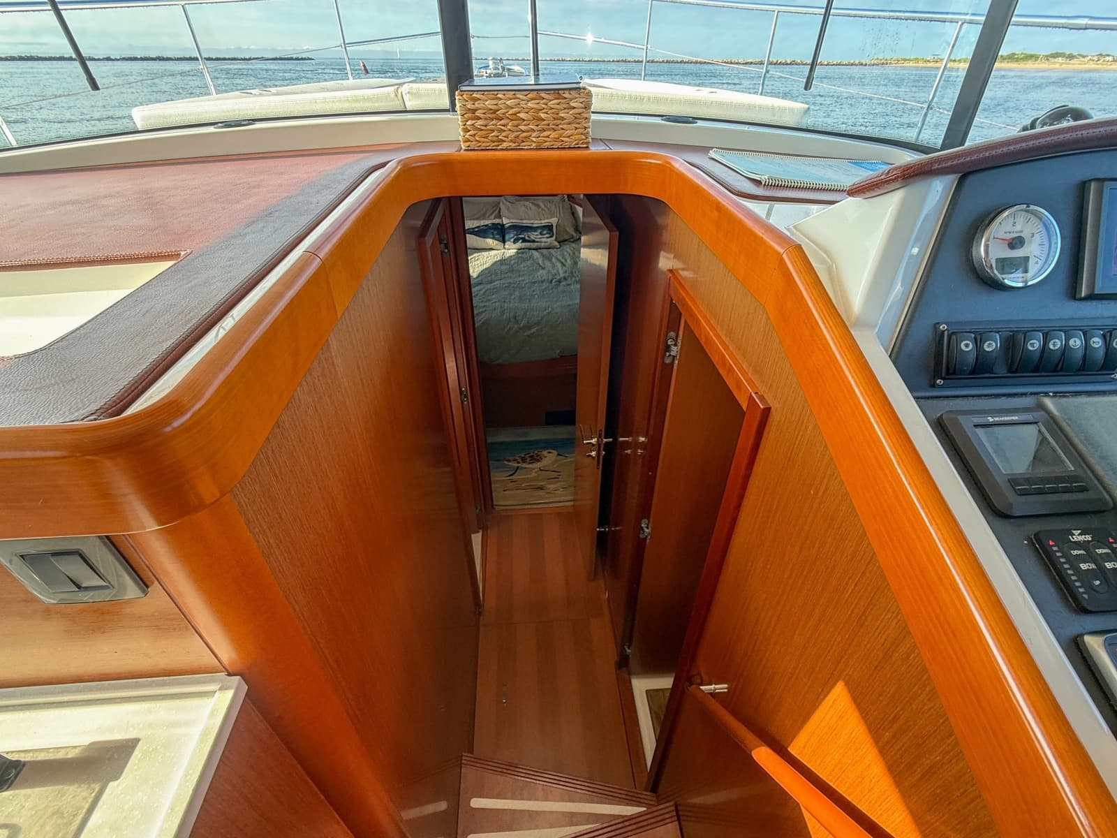 2015 Beneteau Swift Trawler 44