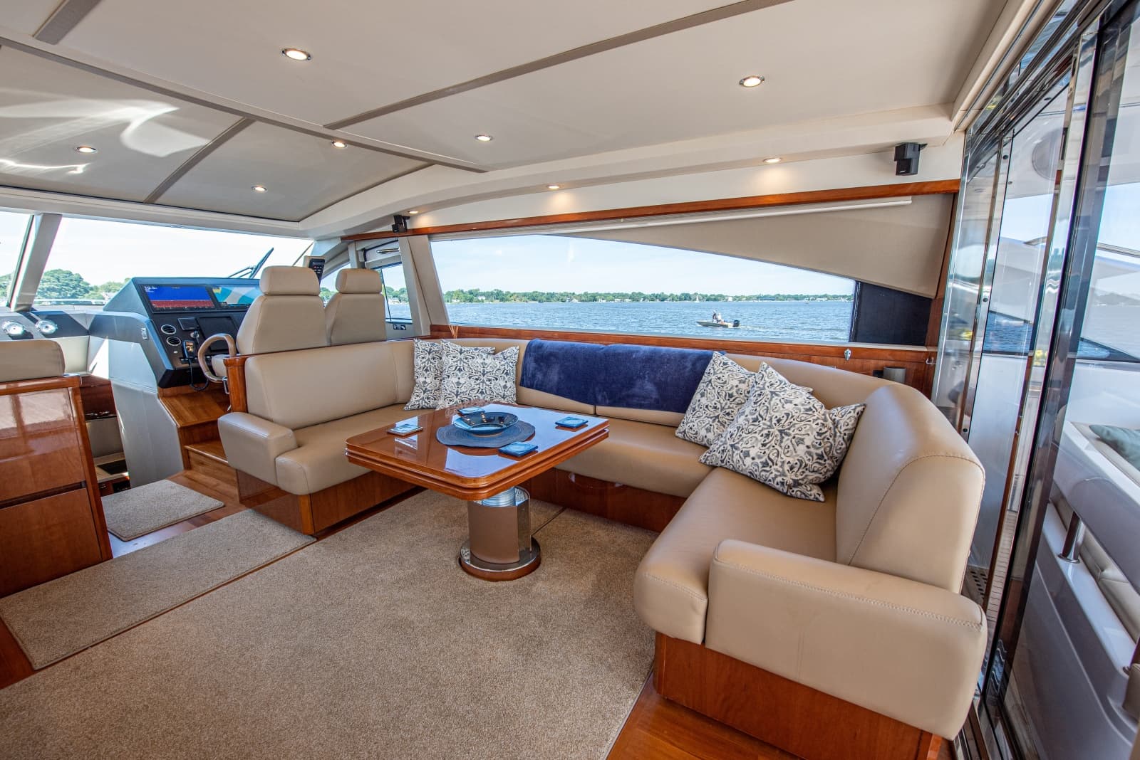 2006 Princess V65