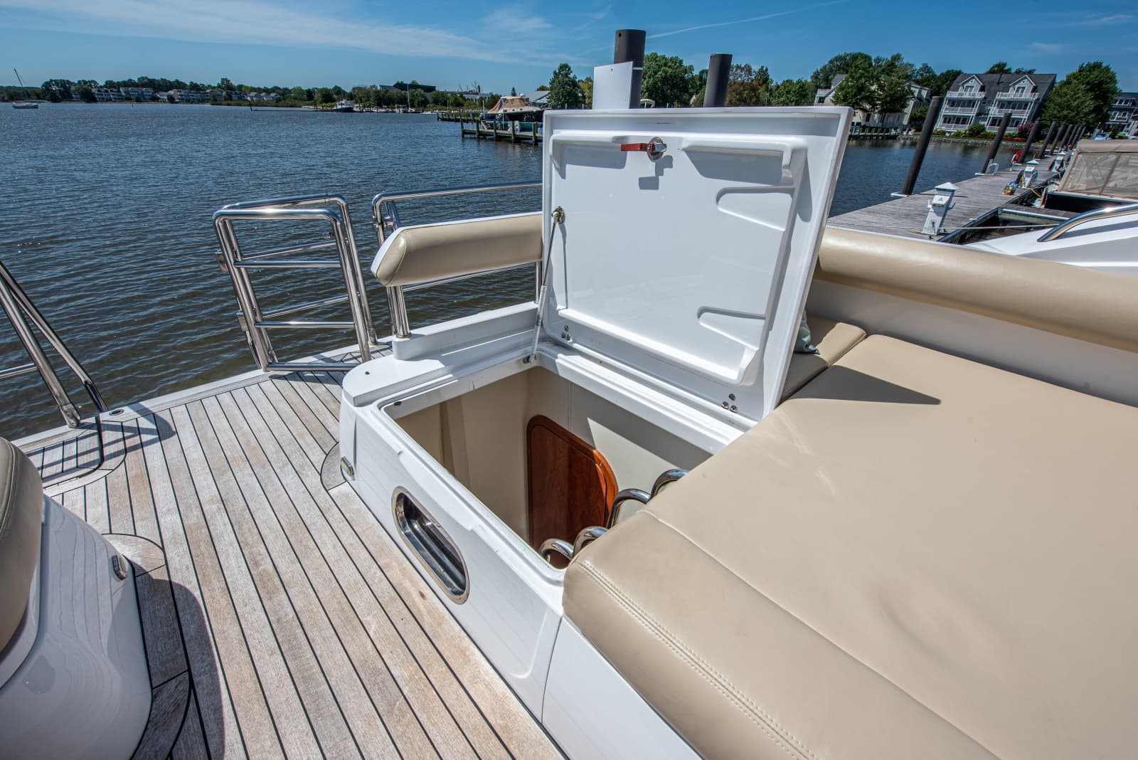 2006 Princess V65