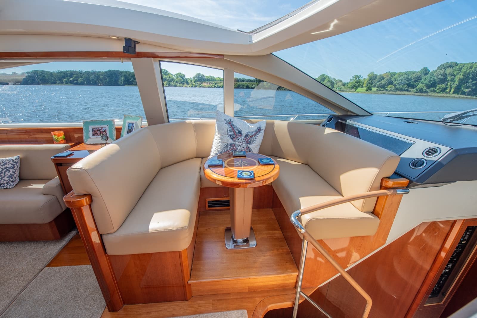 2006 Princess V65
