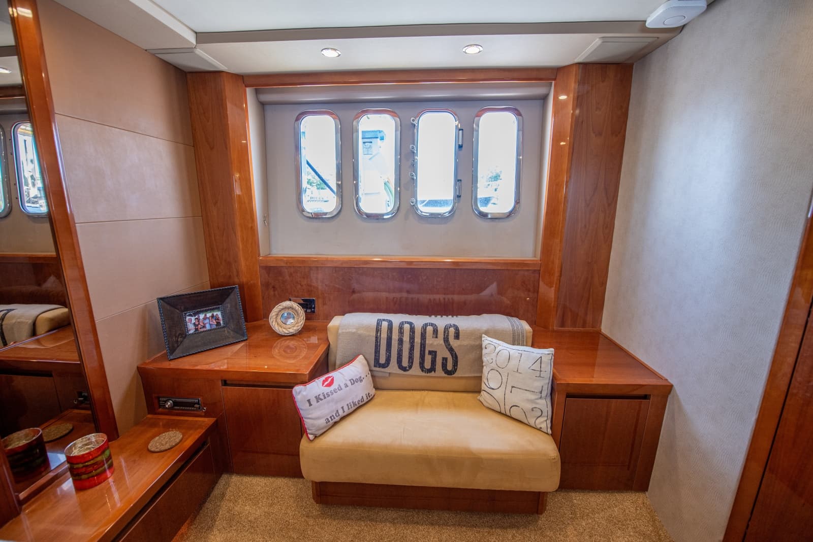 2006 Princess V65