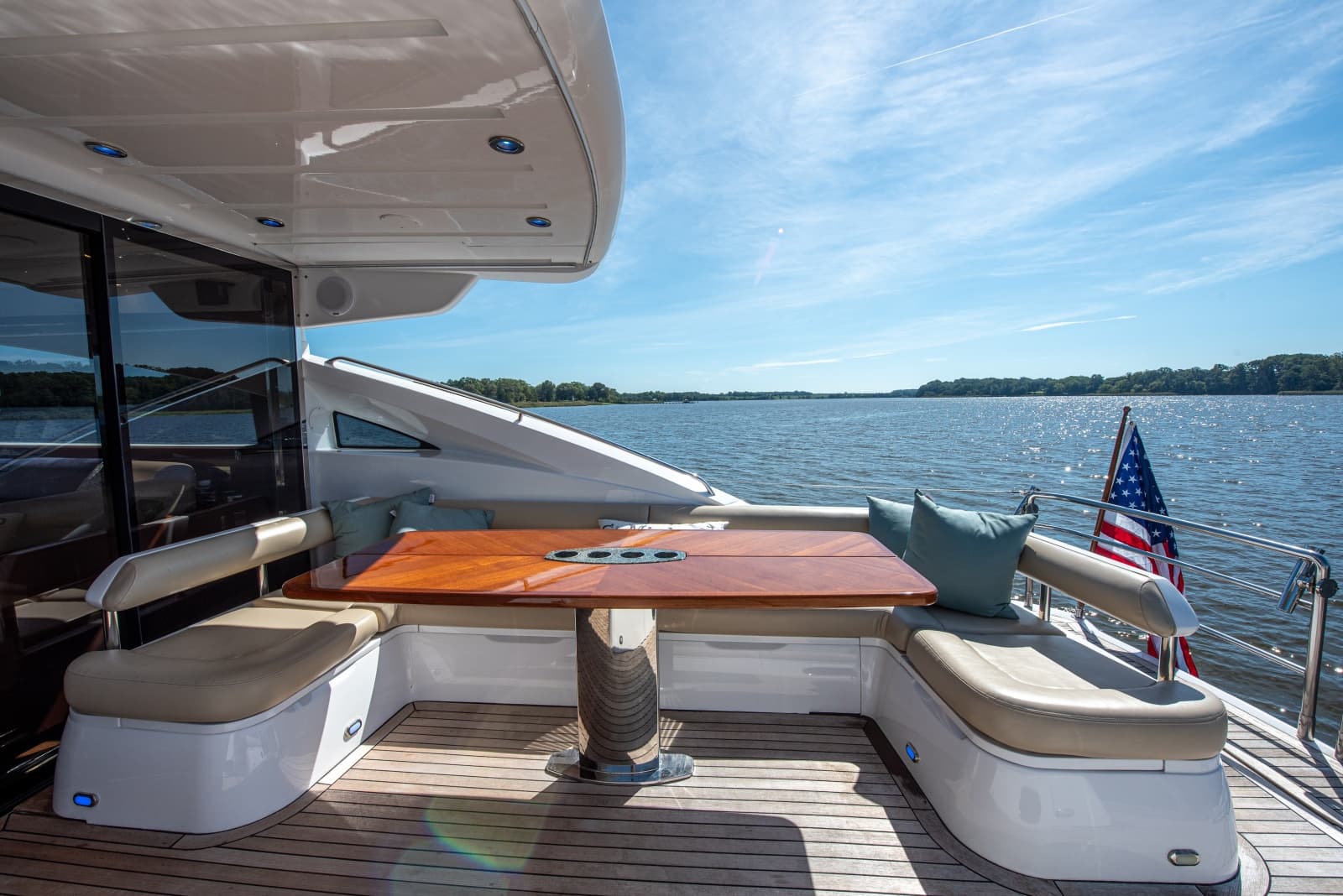 2006 Princess V65
