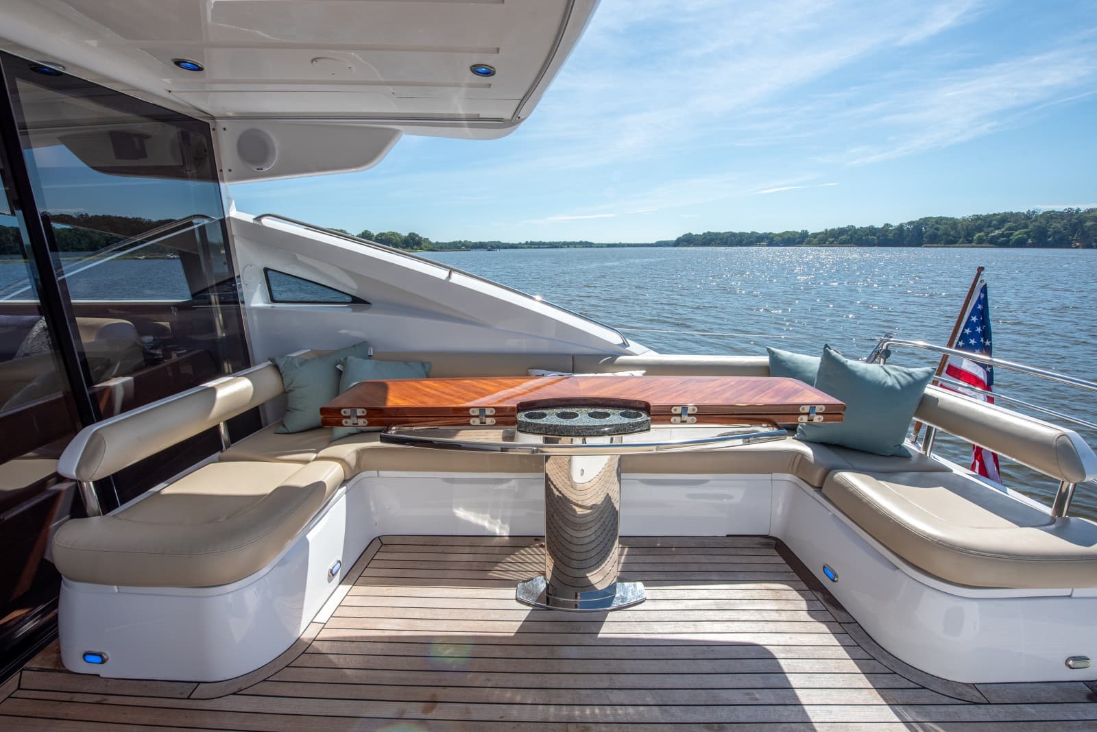 2006 Princess V65