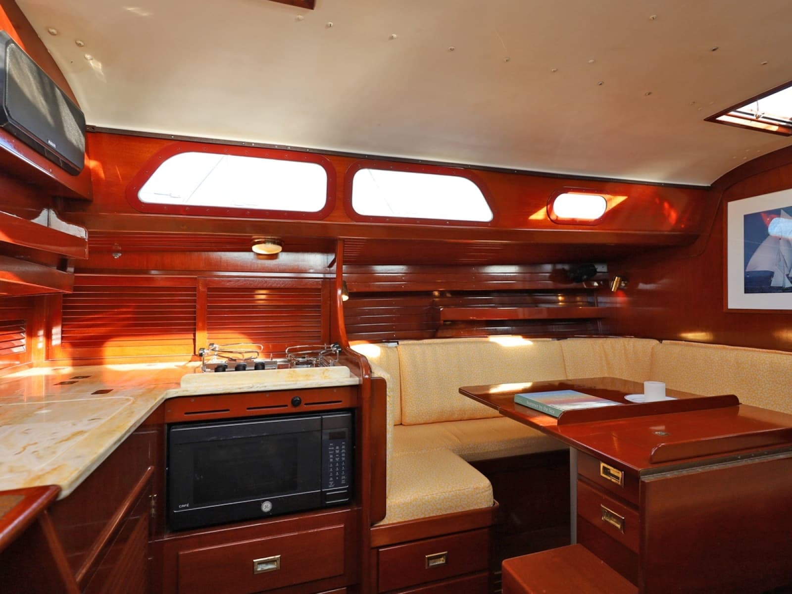 Main Salon Port Aft