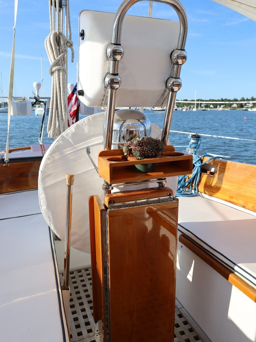 Cockpit Binnacle