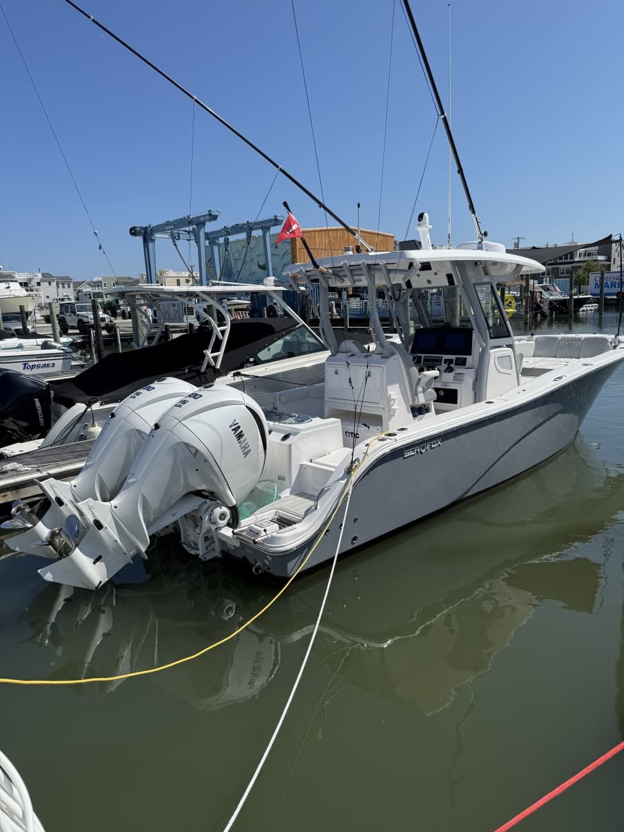 2025 Sea Fox 288 Commander