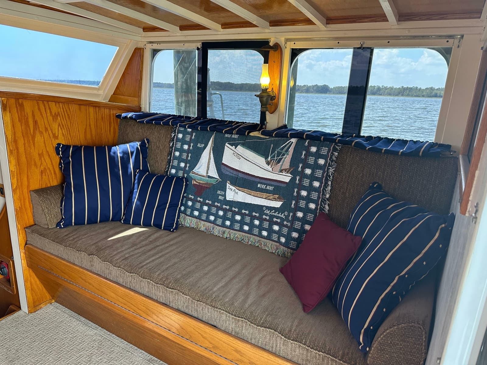 1952 Custom Rose Brothers 32 Flybridge