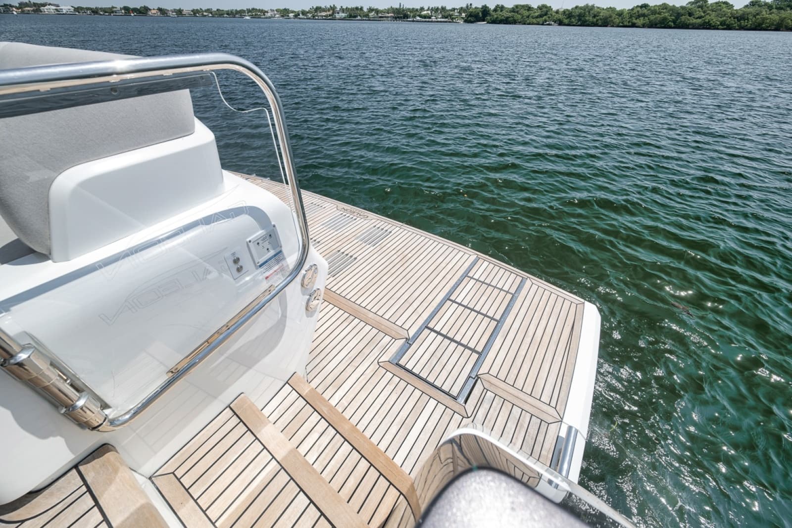 2023 Galeon 