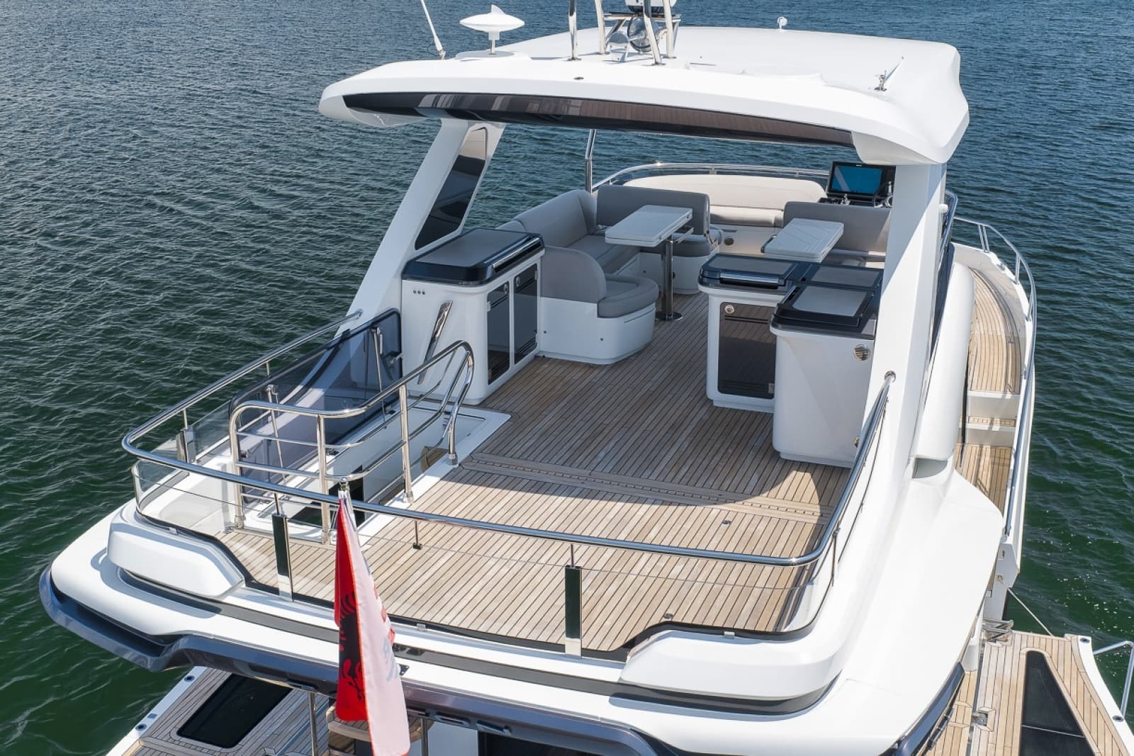 2023 Galeon 