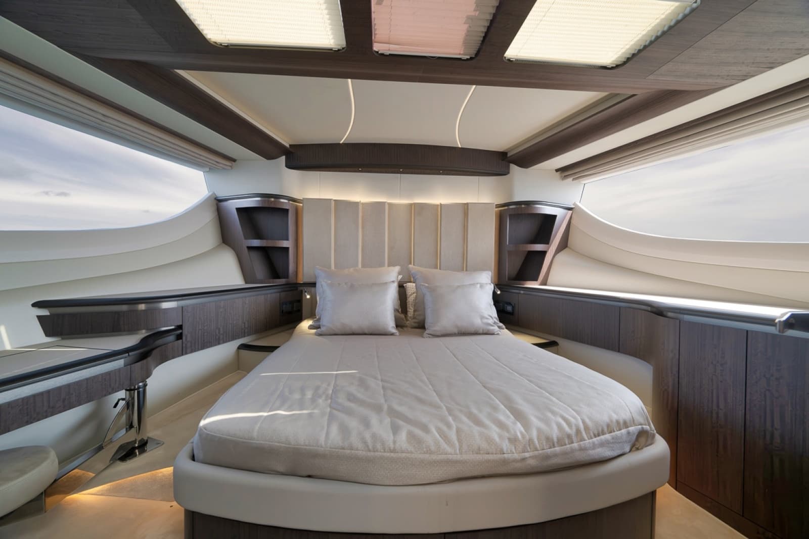 2023 Galeon 