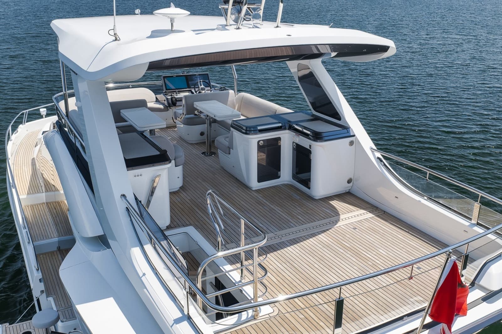 2023 Galeon 