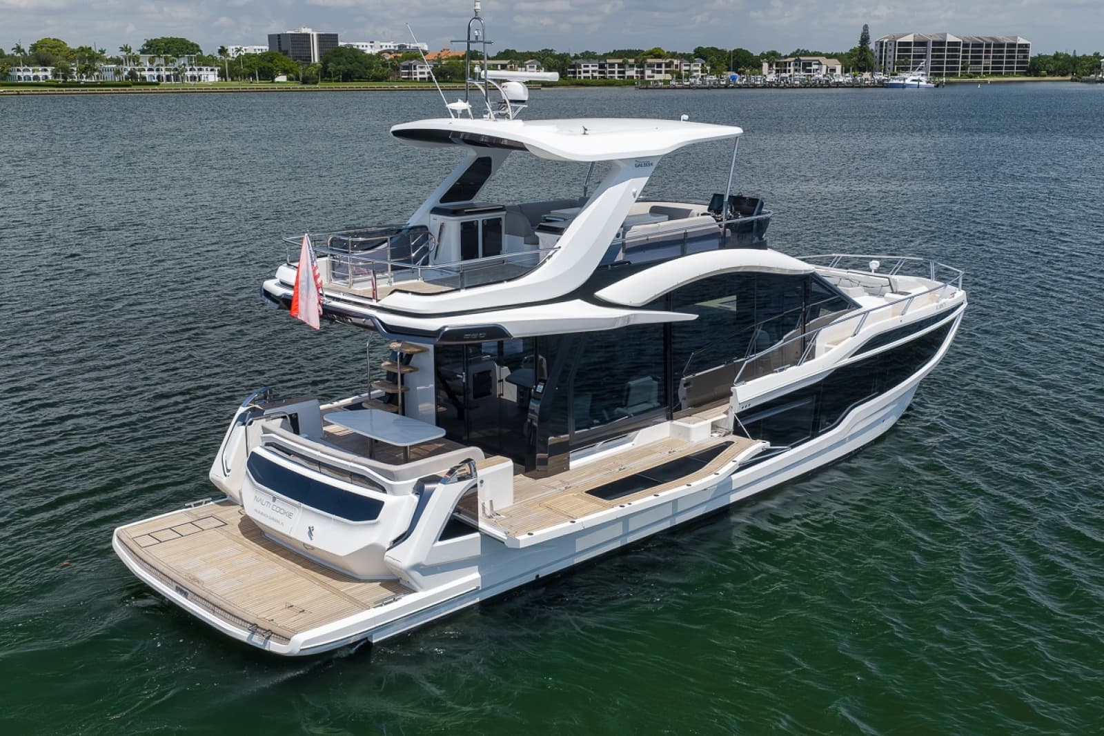 2023 Galeon 