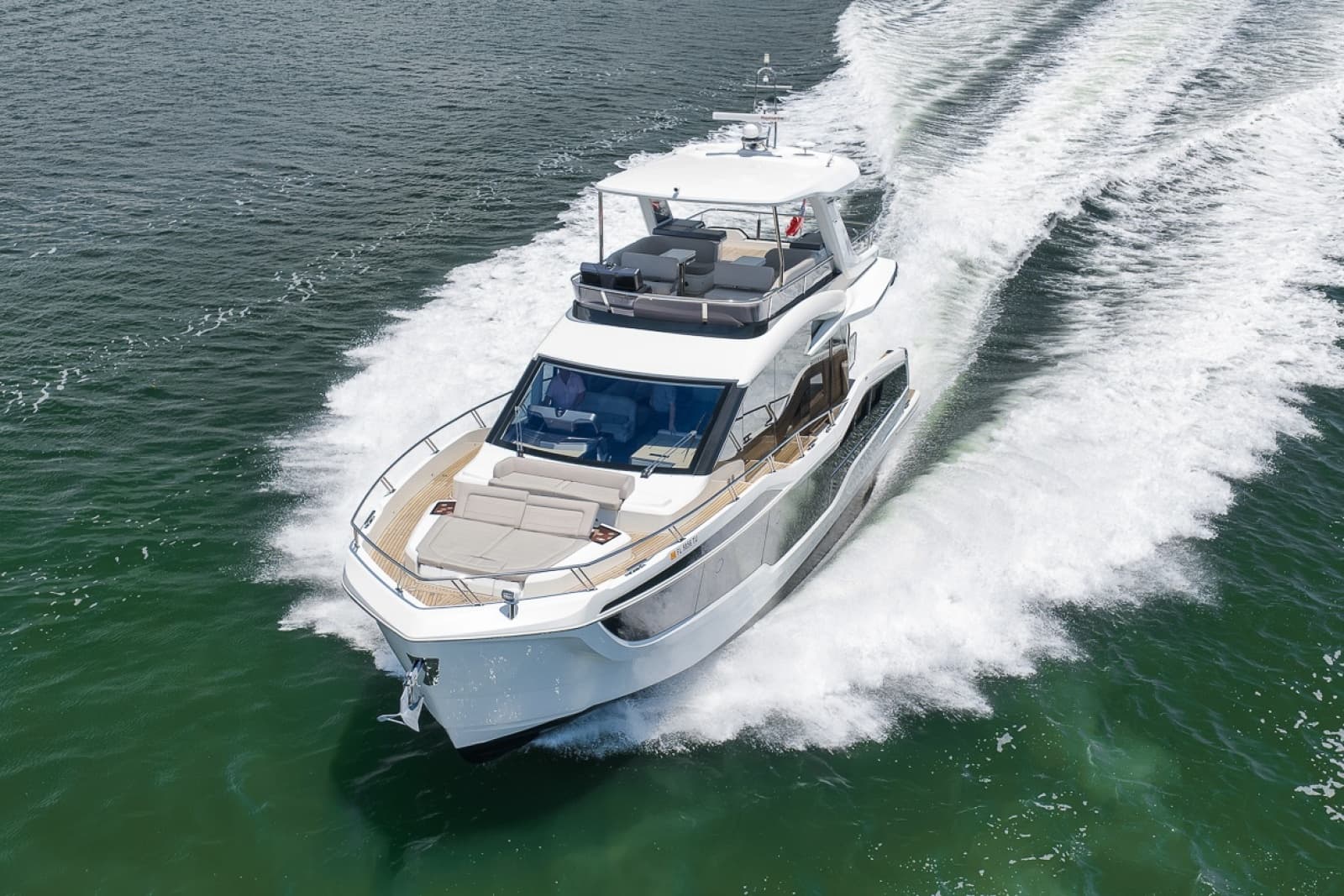 2023 Galeon 