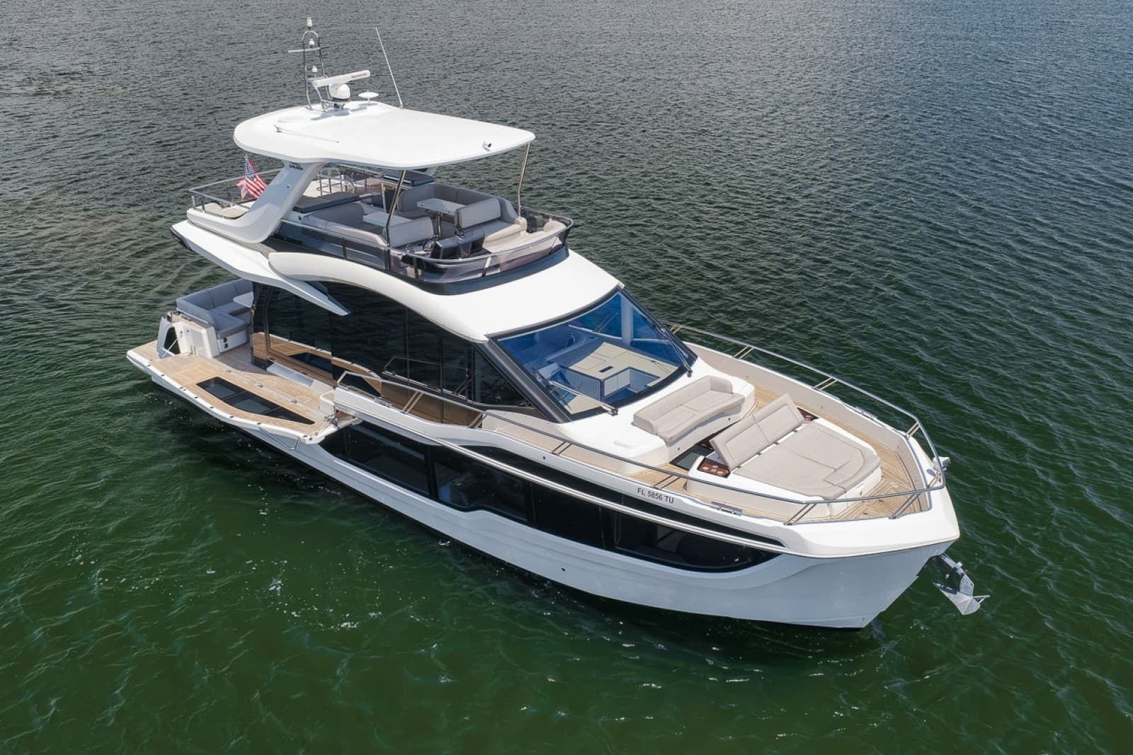 2023 Galeon 