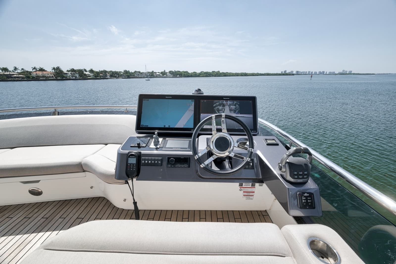 2023 Galeon 