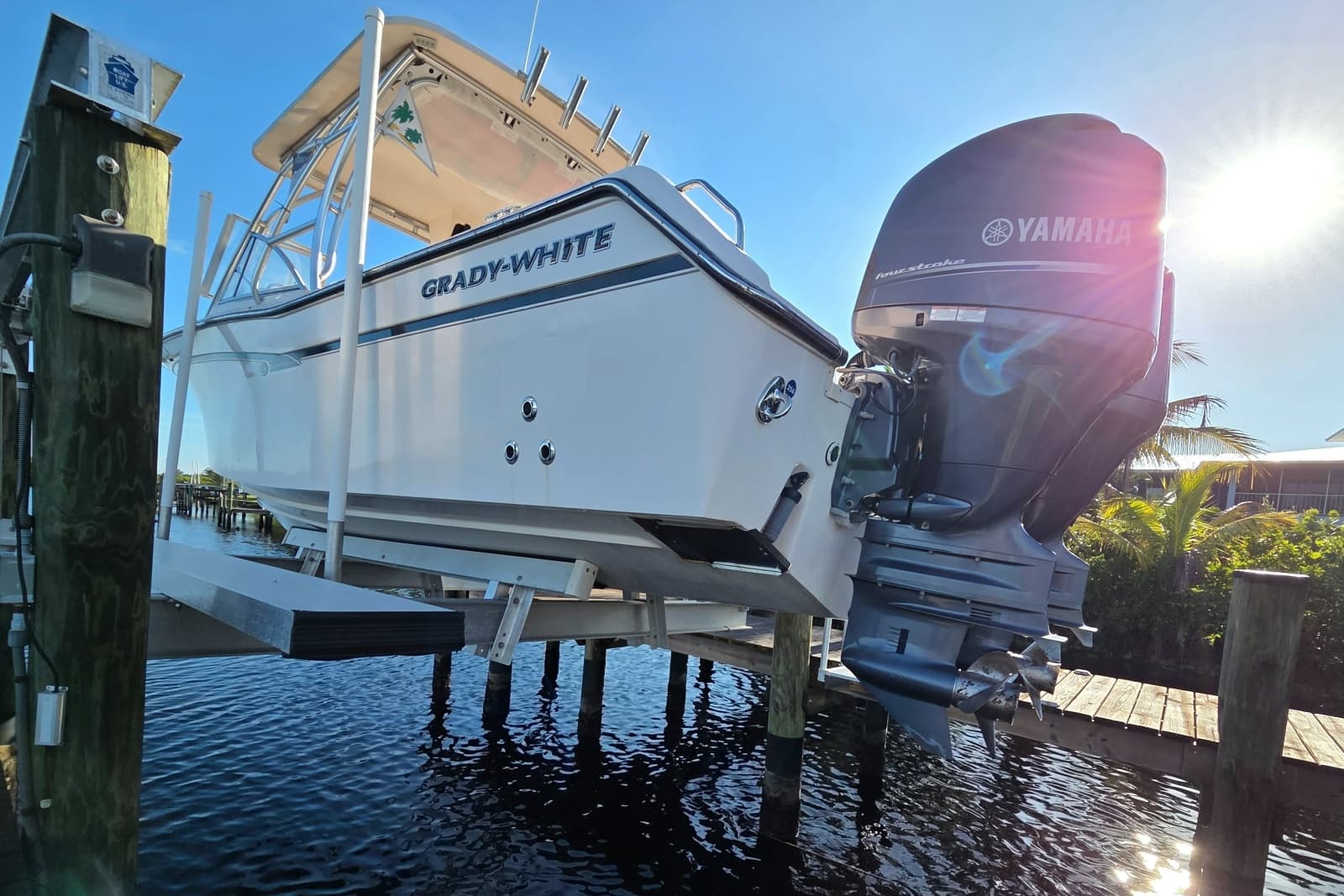 2013 Grady-White Freedom 275