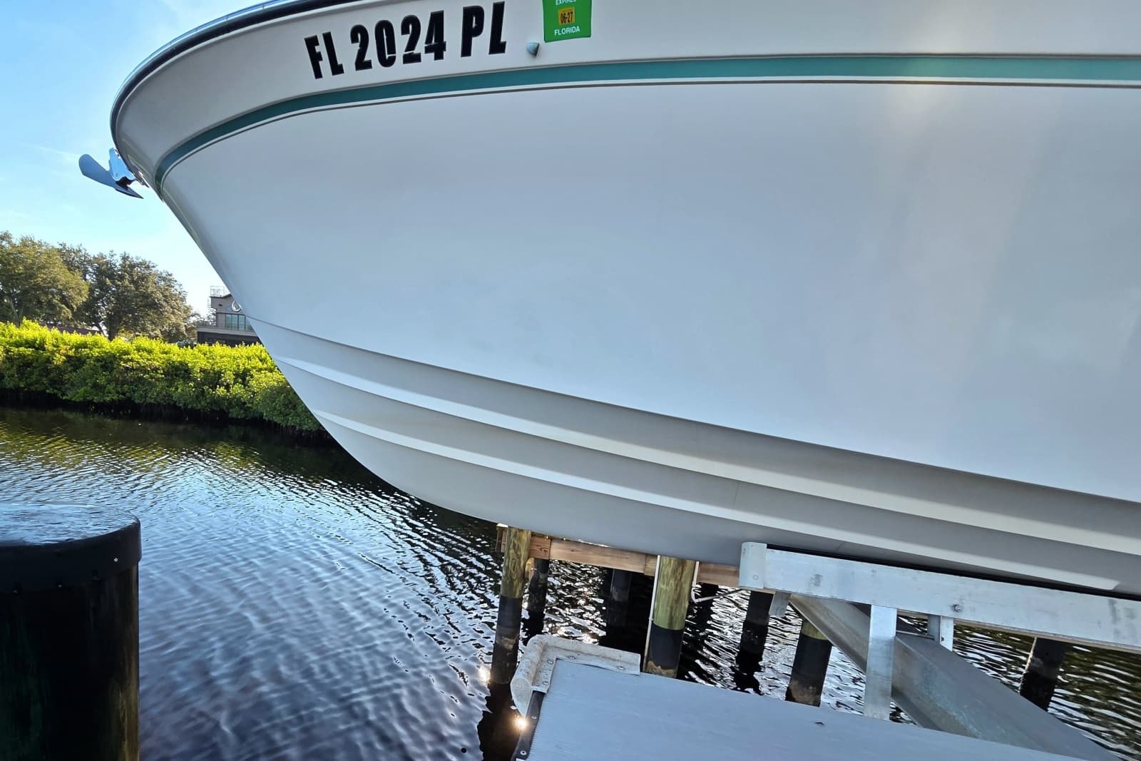 2013 Grady-White Freedom 275