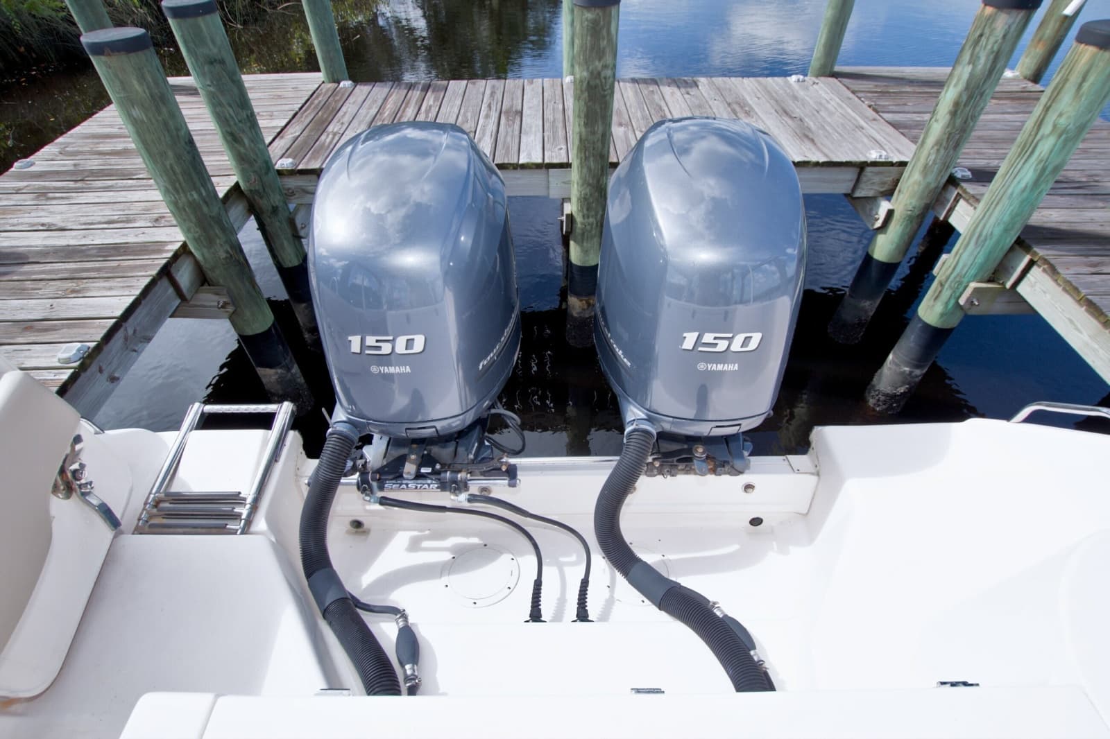 2013 Grady-White Freedom 275