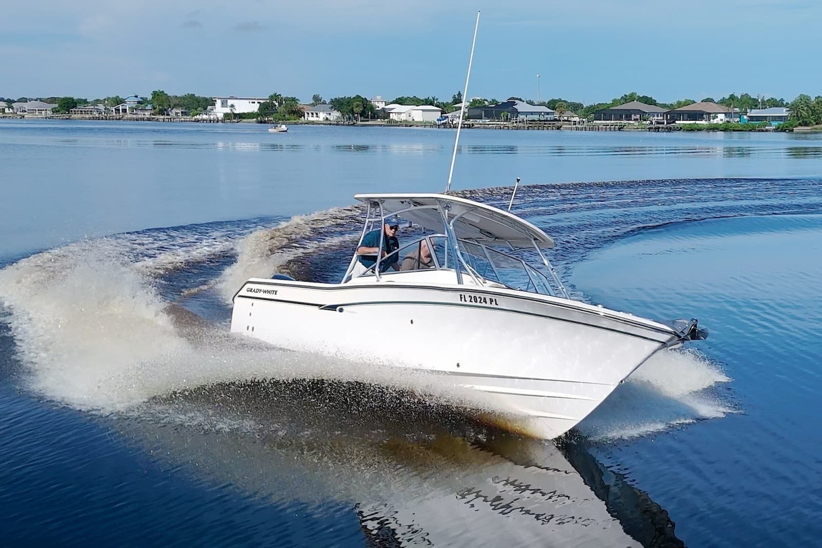 2013 Grady-White Freedom 275