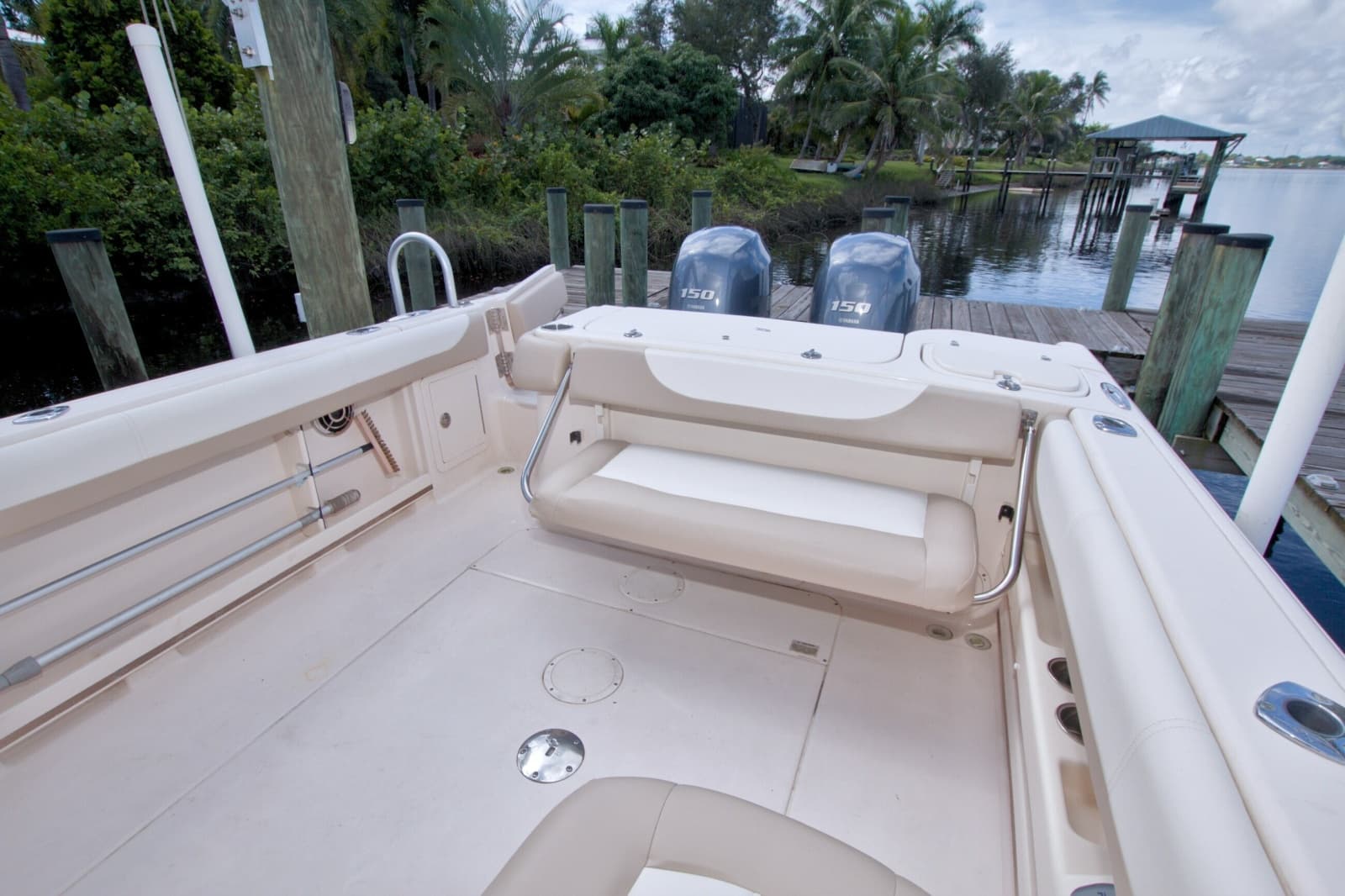 2013 Grady-White Freedom 275