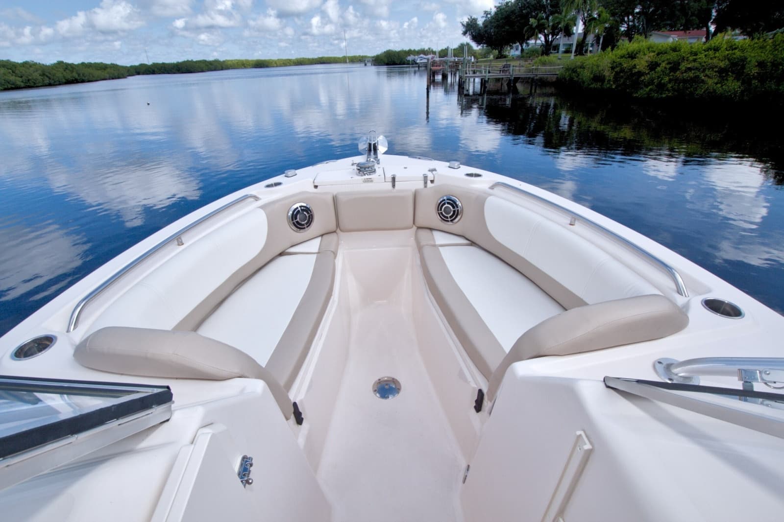 2013 Grady-White Freedom 275