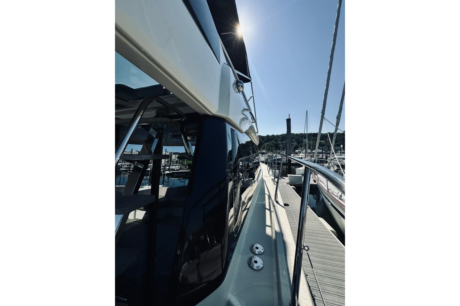 2016 Monte Carlo Yachts MC4