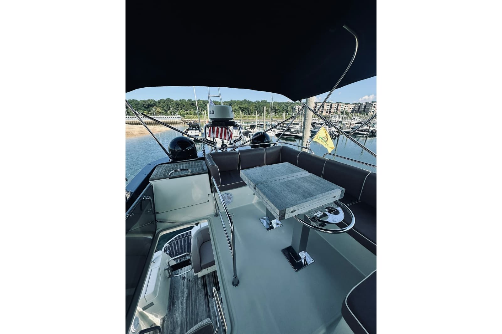 2016 Monte Carlo Yachts MC4