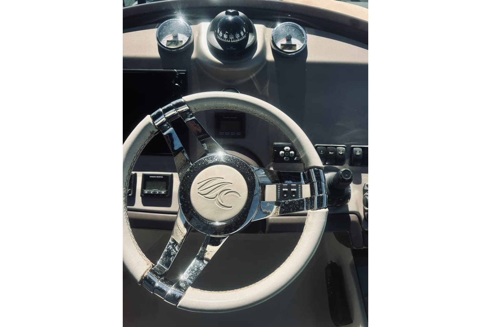 2016 Monte Carlo Yachts MC4