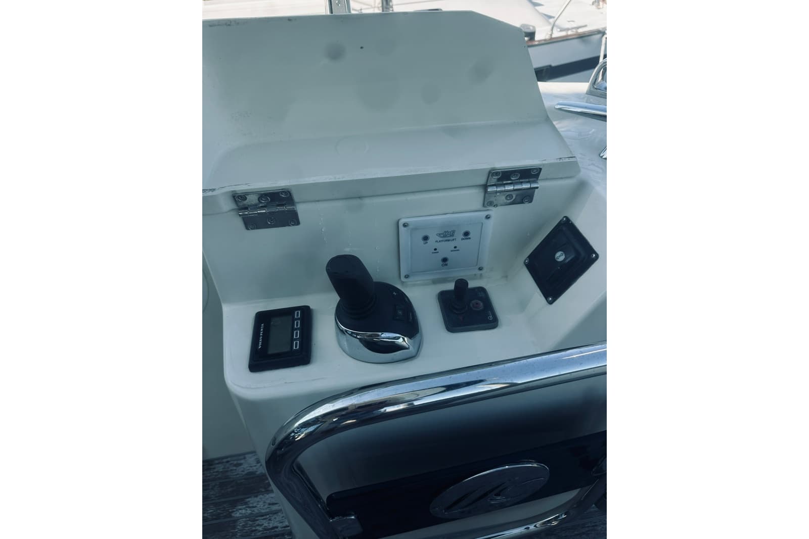 2016 Monte Carlo Yachts MC4