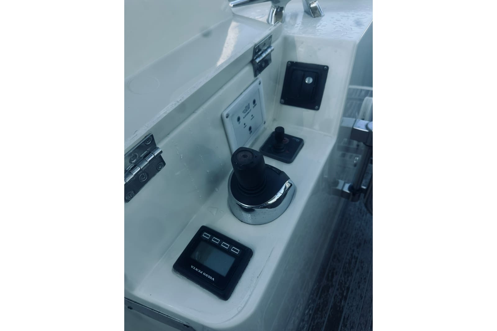 2016 Monte Carlo Yachts MC4